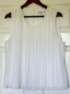 Calvin Klein White Pleated Sleeveless Blouse